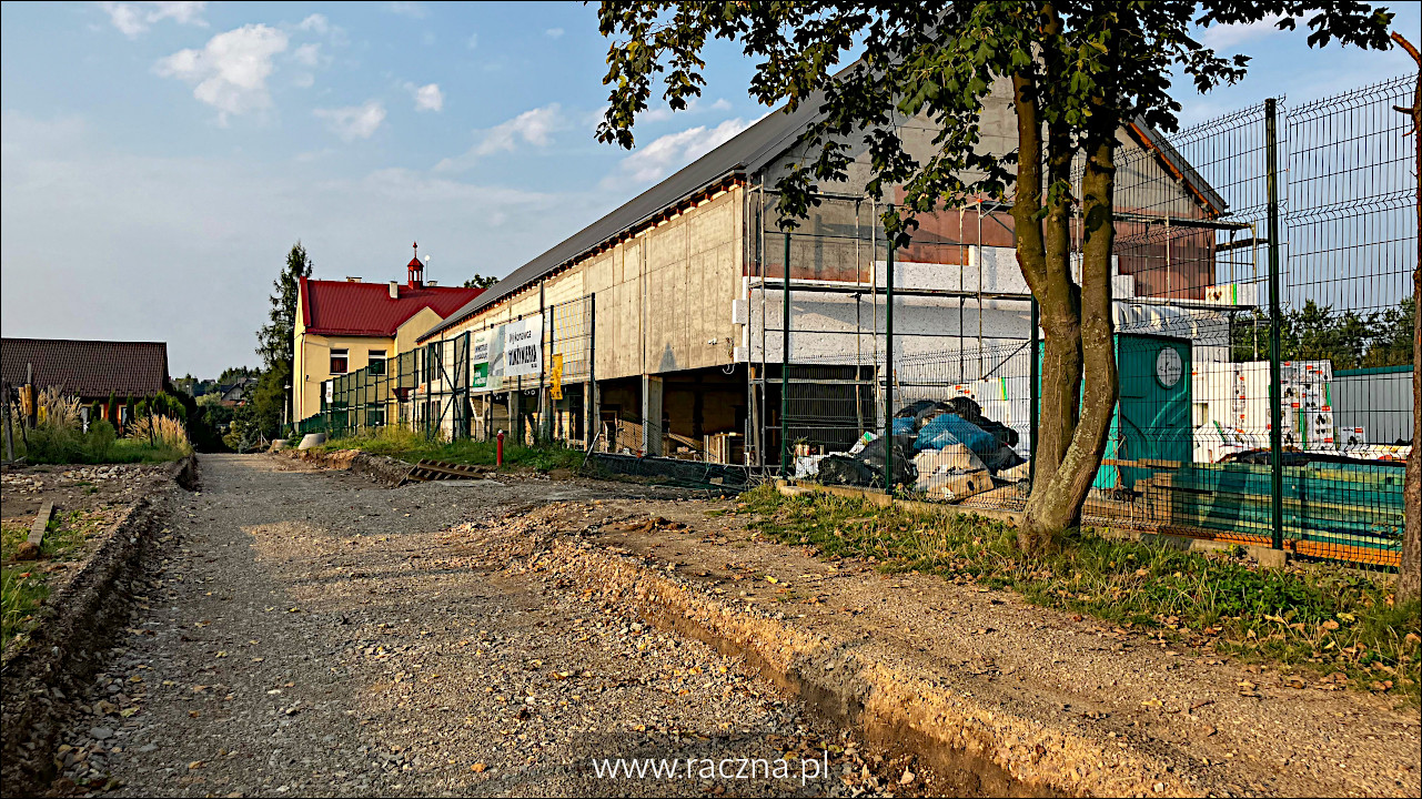 Fotogaleria - rozbudowa szkoły w Rącznej - stan na sierpień 2023 - zdjęcie nr 3
